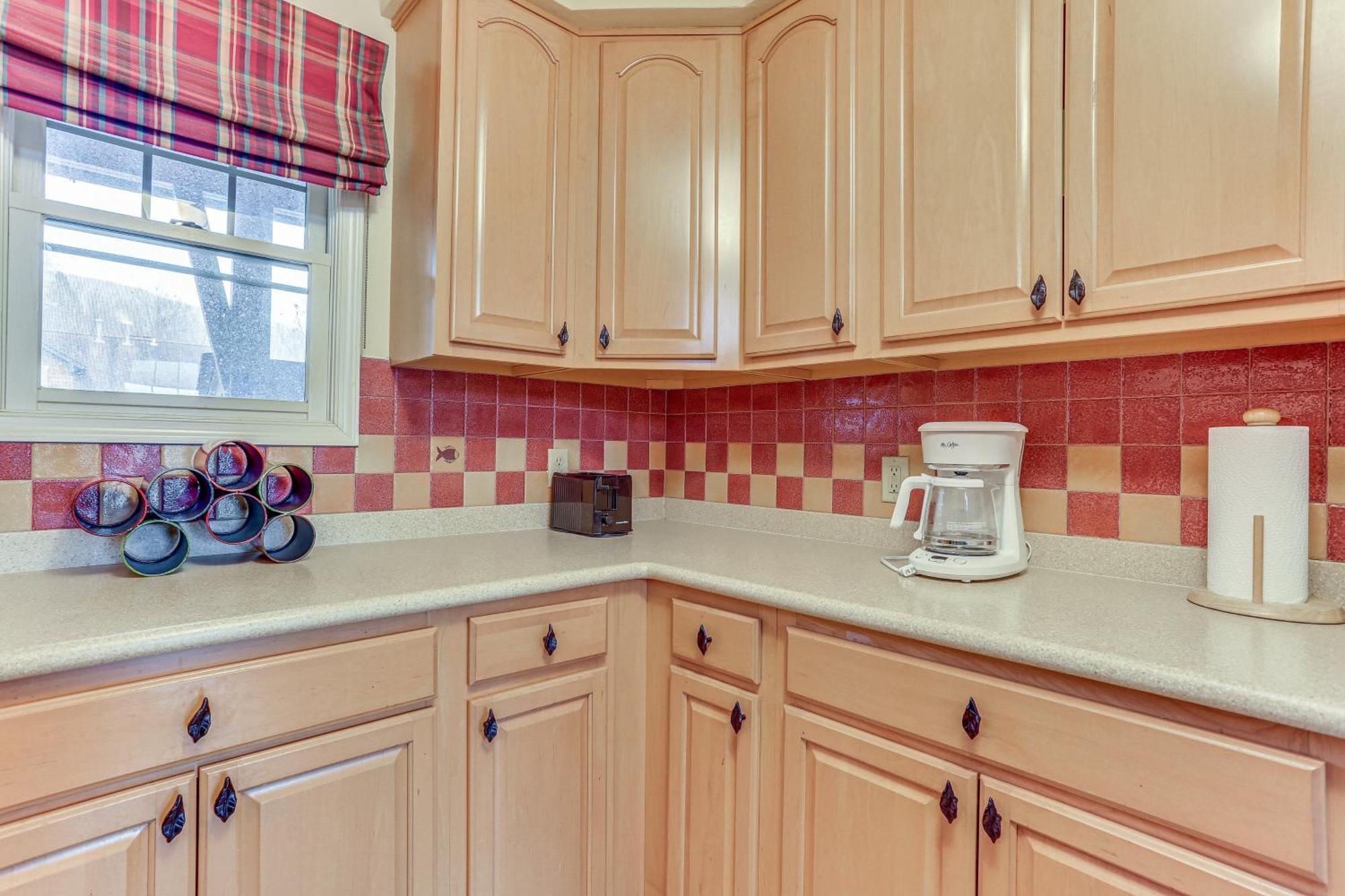 Spacious Condo With View Less Than 1 Mi To Mtn Creek Resort! Vernon Exterior photo