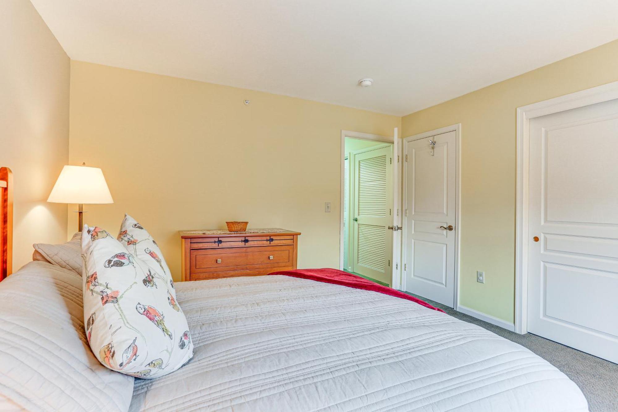 Spacious Condo With View Less Than 1 Mi To Mtn Creek Resort! Vernon Exterior photo